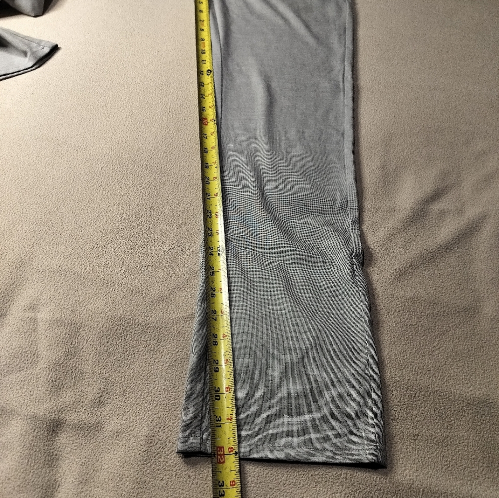 Travis Mathew Men's Golf Straight Leg Gray Pants Sz 30, (Measures 32×32). - Picture 4 of 11